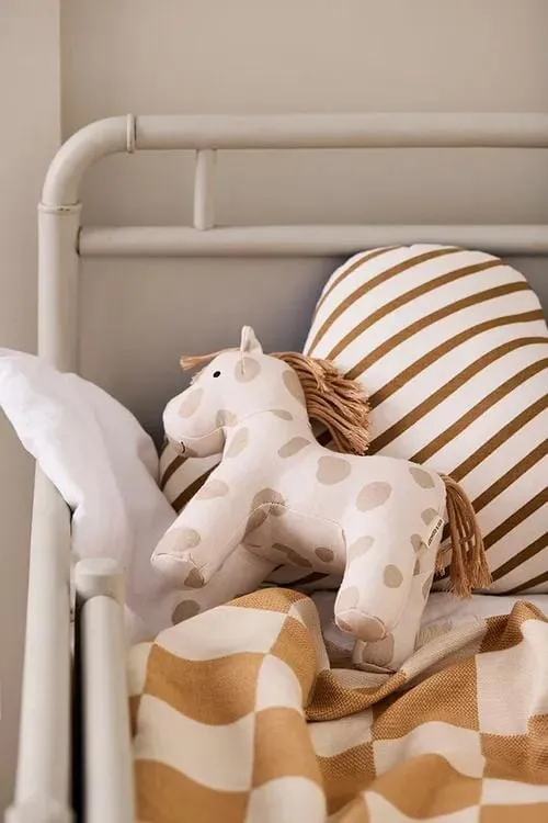 Cheval en peluche Dotty - Aiden - Kid's Concept – Image 2