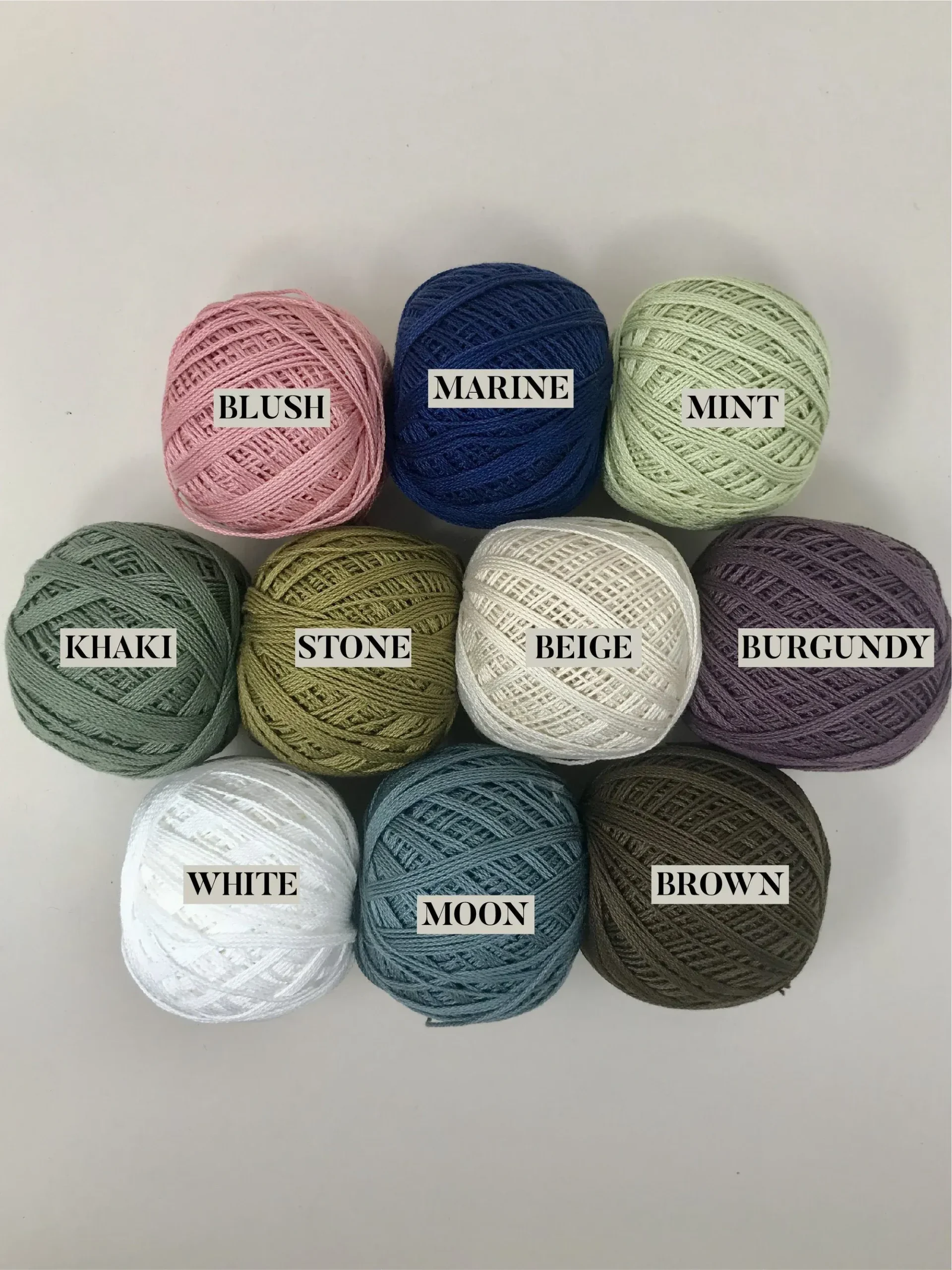 Vêtements de poupée - Doll bonnet Frey - coton au crochet - Blush - Yaarn – Image 2